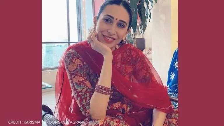 Karisma Kapoor shares her Christmas Eve picture, mentions she has been 'nice' this year karisma kapoor