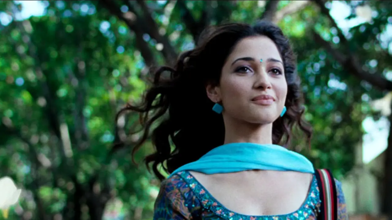 Tamannaah Bhatia Pens Gratitude Note Ahead Of Paiyaa Re-Release: It Feels Extremely Special Tamannaah Bhatia in Paiyaa
