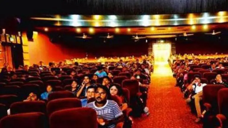 Theatre artistes face lockdown blues Theatre artistes face lockdown blues