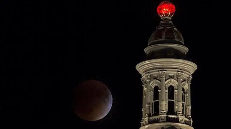 Watch: Super blue moon lit up night skies, celestial spectacle captures netizens attention