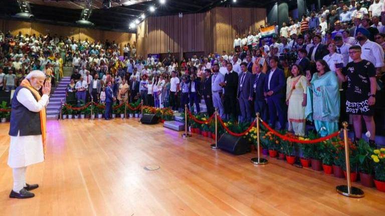 'india on rise, ensure greece is part of growth story': pm modi tells indian diapora