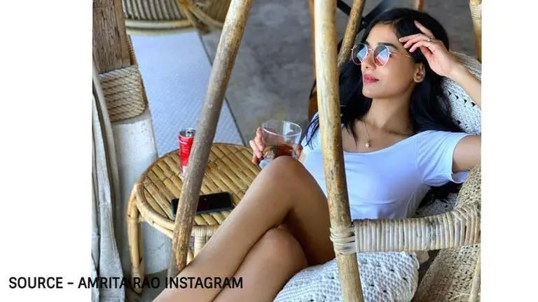 Amrita Rao shares her own interpretation of 'pawri ho rahi hai' trend amrita rao