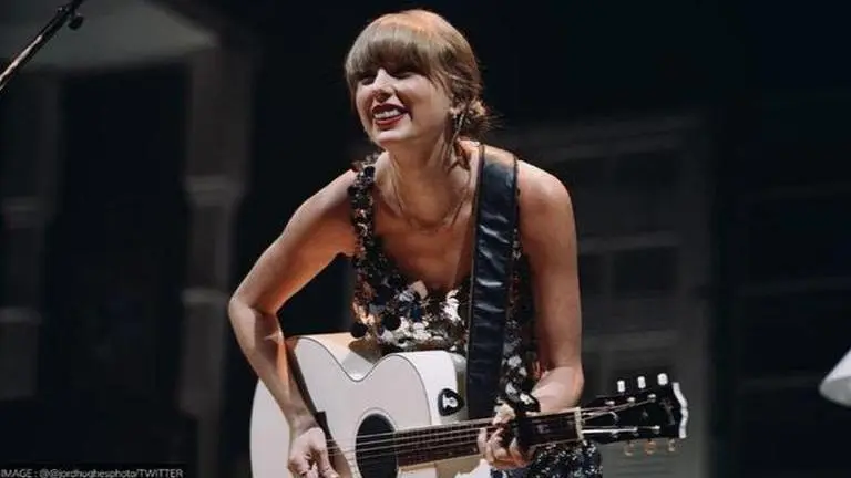 Taylor Swift (Image: Twitter/@jordhughesphoto)