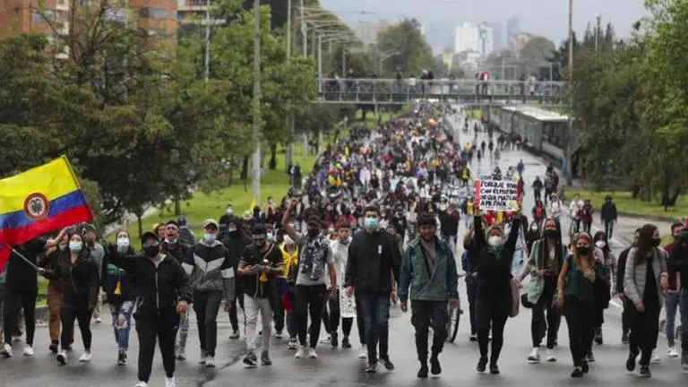 Colombia tax reform protests continue as President withdraws bill; finance minister quits Colombia