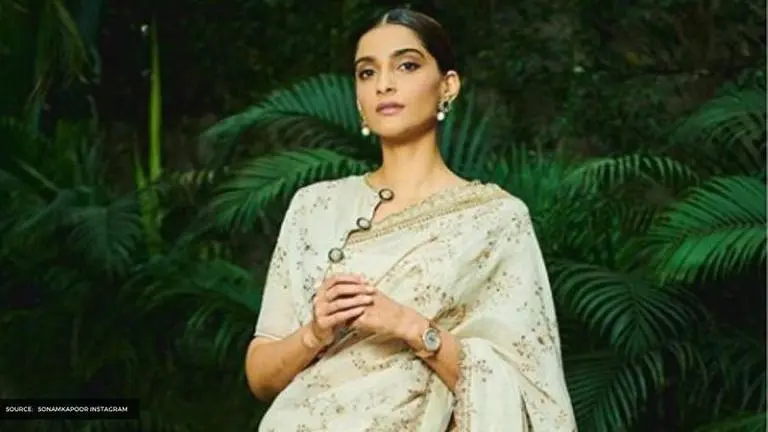 Sonam Kapoor shares Mahatma Gandhi's quote about 'Faith in Humanity' Sonam Kapoor