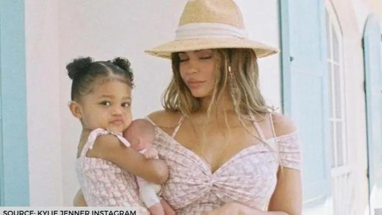 Kylie Jenner shares adorable pic with Stormi, fans can't stop gushing over it Kylie Jenner