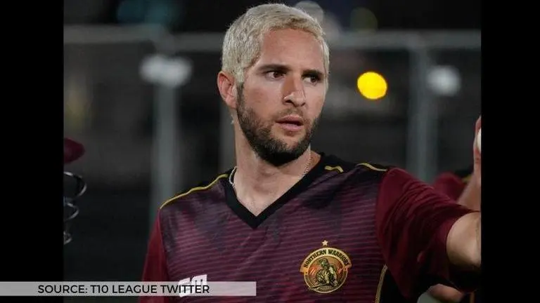 Wayne Parnell stuns fans as ex-SA pacer takes hat-trick in 10-over game: WATCH Wayne Parnell