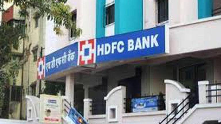 Hdfc Bank Deploys Mobile Atm In City Republic World 8674