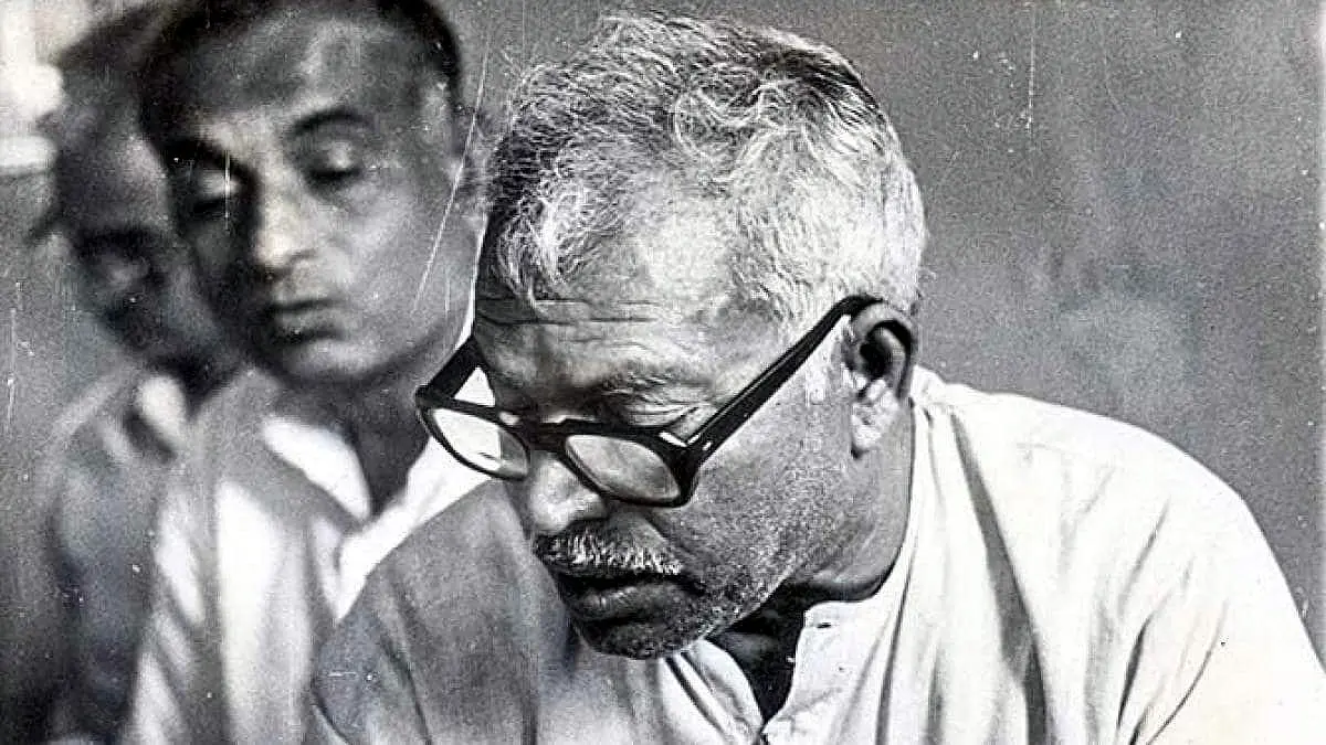Thakur served as chief minister from December 1970 to June 1971 and from December 1977 to April 1979.