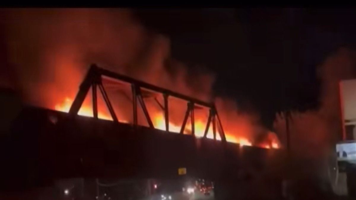 Burning Train Barrels Through Residential Area in Canada, Video Emerges- Republic World