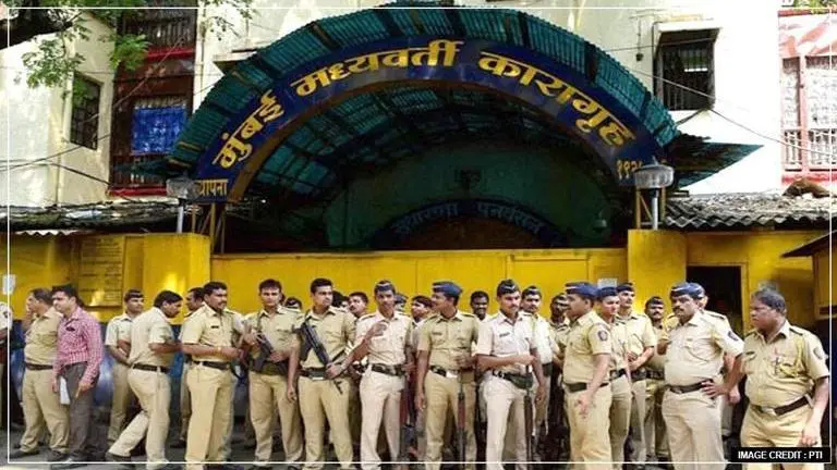 72 inmates, 7 staff of Mumbai's Arthur Road Jail test positive for COVID-19 COVID-19