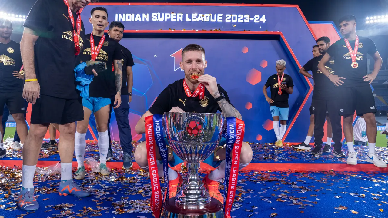 Transfer news: Tiri pens extension with Mumbai City FC Tiri extends one year contract with Mumbai City FC