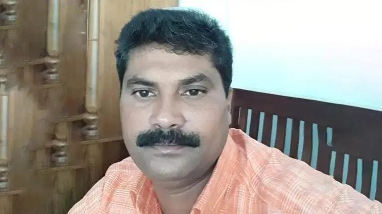 Kerala: Financial feud turns bloody, man's palm chopped off The victim identified as Vijayaraj