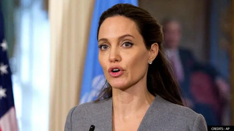 Angelina Jolie Gives Icy Death Stare To Fan Recording Her At Hollywood Bowl; check out pic Angelina Jolie
