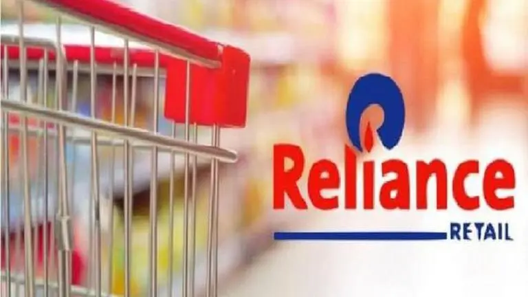 Mukesh Ambani's Reliance Retail in talks to raise $2.5 billion Reliance Retail in talks to raise
