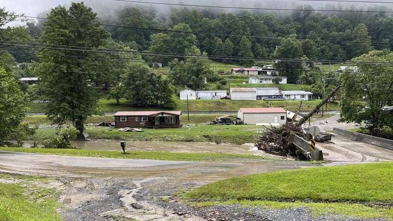 US: Emergency declared as flooding damages dozens of homes in West ...