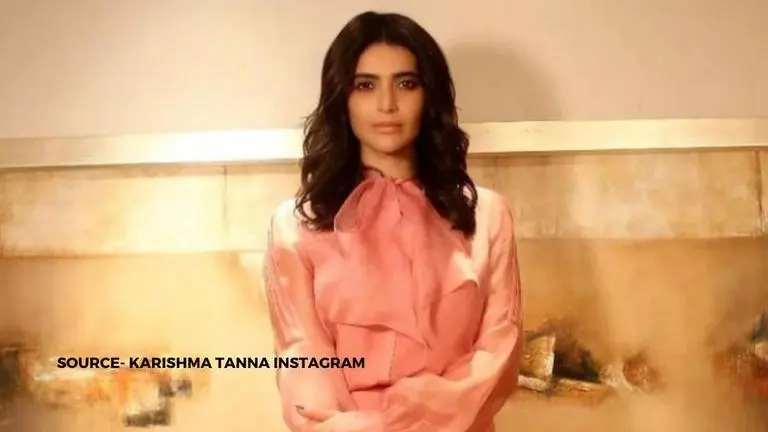 Karishma Tanna drops snippet of her upcoming music video; Asks fans to stay tuned Karishma Tanna