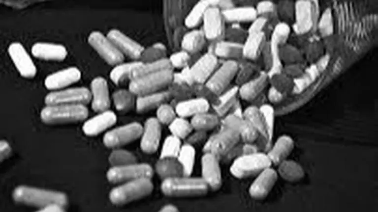 Nigerian nabbed with drugs worth lakhs Nigerian nabbed with drugs worth lakhs