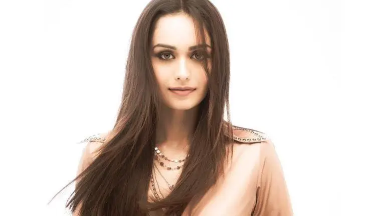 Manushi Chhillar and two former Miss Worlds to spread awareness about COVID-19 pandemic Manushi Chhillar