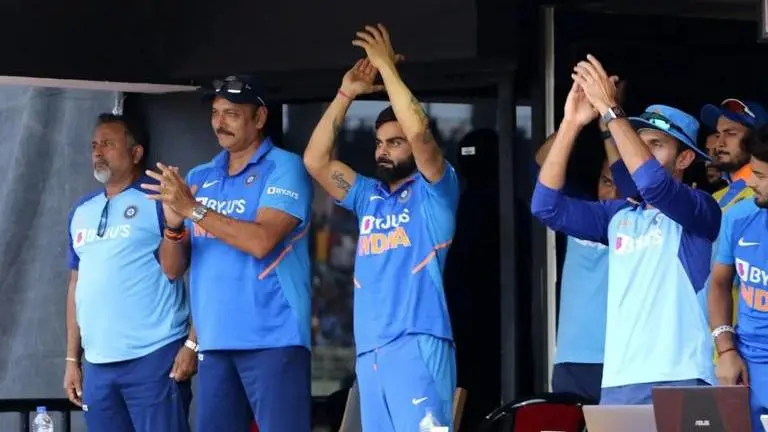 MS Dhoni and Ravi Shastri