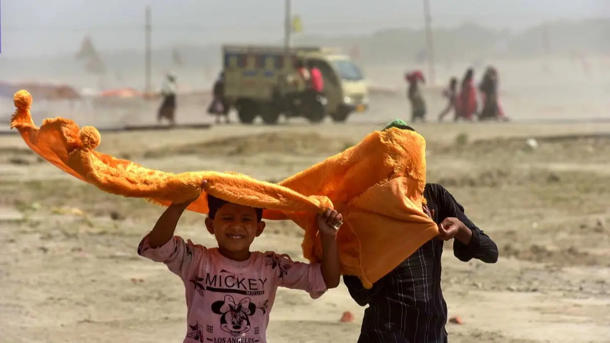 Bihar sizzles as mercury tops