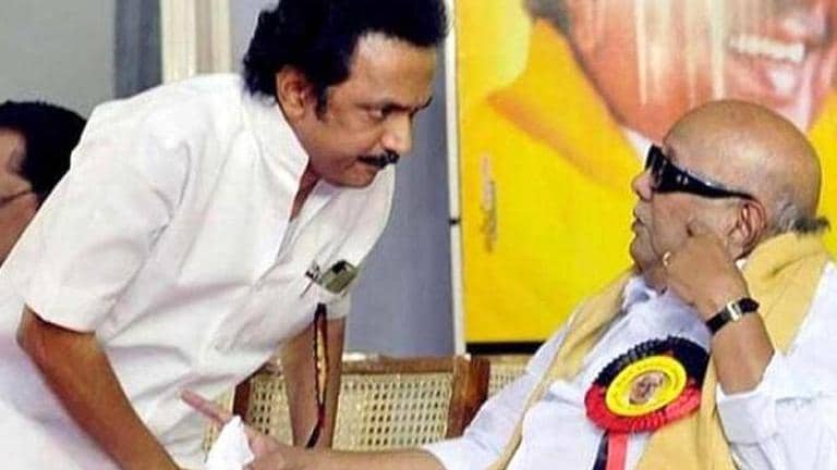 MK Stalin pays tribute to late Tamil Nadu CM Karunanidhi on 3rd death ...