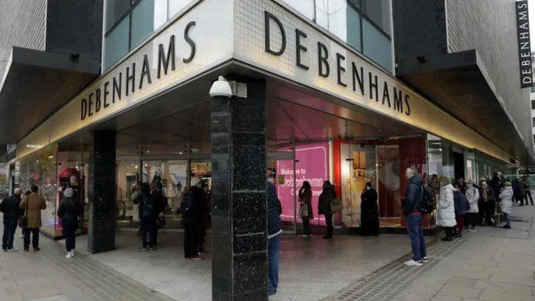 Frasers mulls last-minute rescue of UK store chain Debenhams Frasers mulls last-minute rescue of UK store chain Debenhams