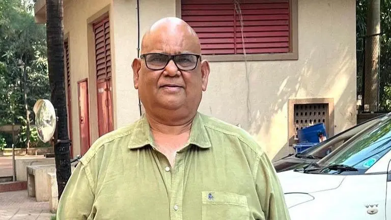 Satish Kaushik reportedly fell sick at friend's farmhouse, complained of breathlessness Satish Kaushik