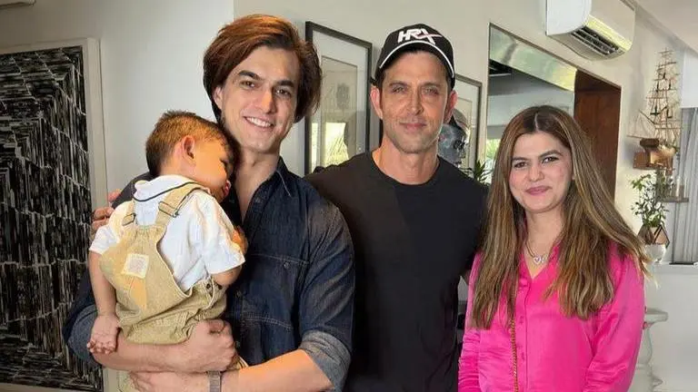 Mohsin Khan meets 'beautiful human' Hrithik Roshan at his home, netizens get jealous Mohsin Khan