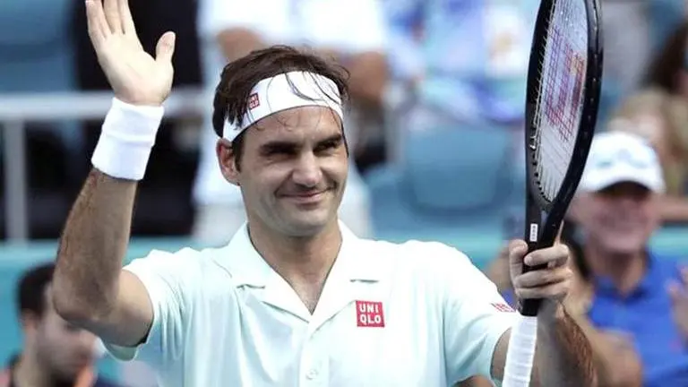 Roger Federer interview: Watch Swiss star's cheeky response on Wimbledon 2021 match scare Roger Federer interview