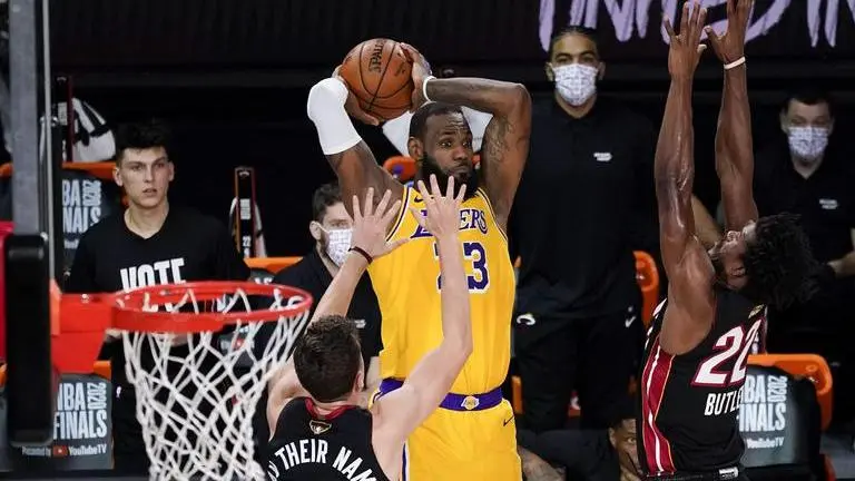 Lakers top Heat 102-96, take 3-1 lead in NBA Finals