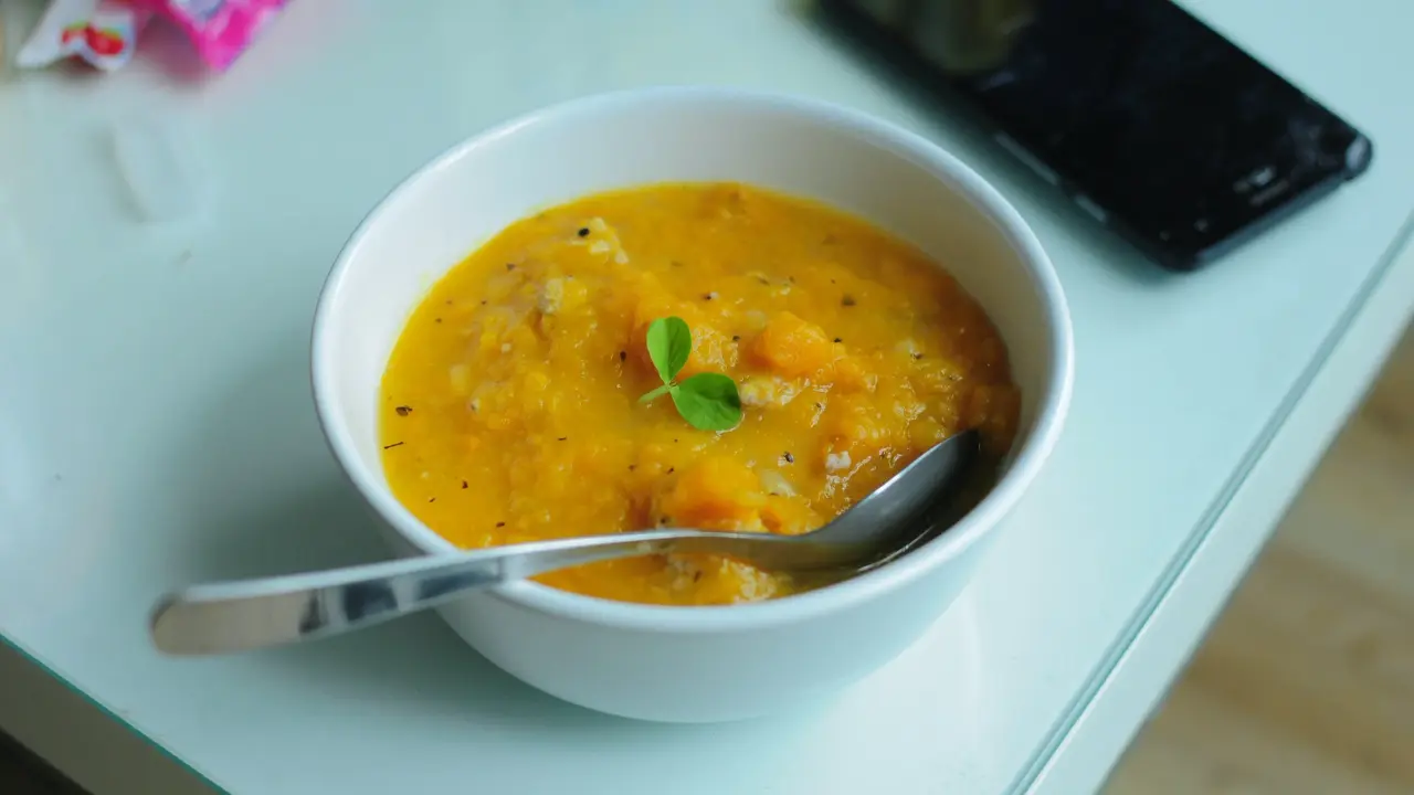 Tired of your usual soups? Try these easy and healthy broth recipes this winter Lentil soup