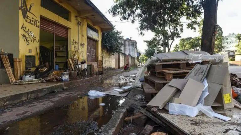 Heavy rains in Rio de Janeiro leave at least one dead