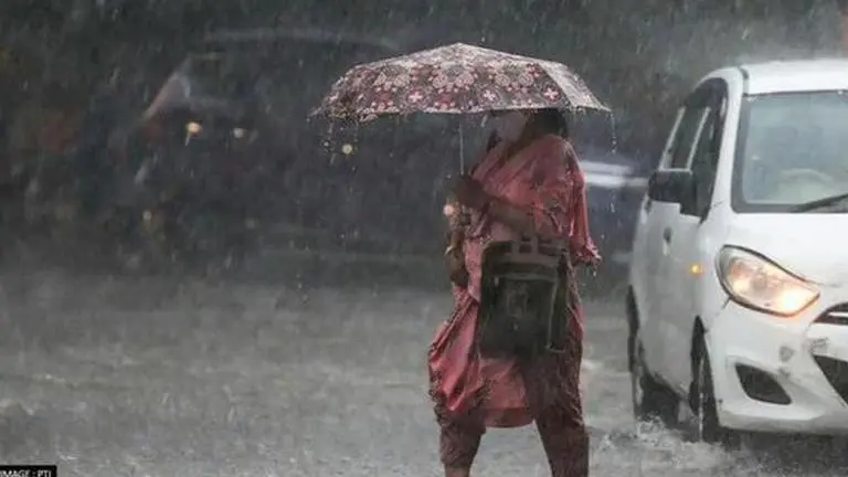 IMD predicts rainfall & thunderstorm in several places across India till December 3 IMD