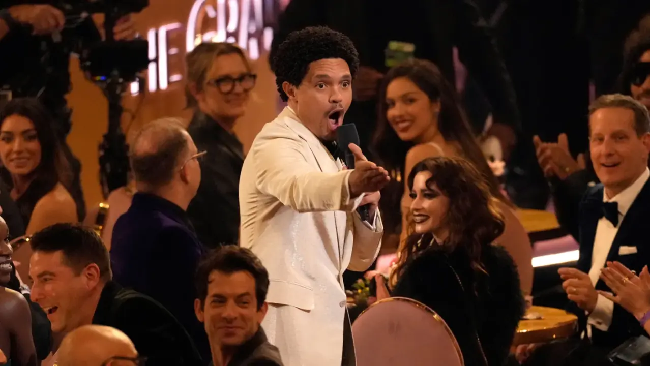 Grammy Awards Host Trevor Noah Hits Back At Taylor Swift Haters In Opening Monologue Trevor Noah