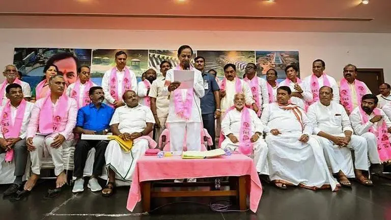 TRS issues public notice on name change of party Bharat Rashtra Samithi , TRS
