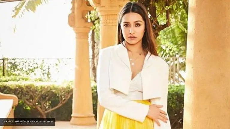 Shraddha Kapoor loves to pose for pictures against scenic backgrounds Shraddha Kapoor