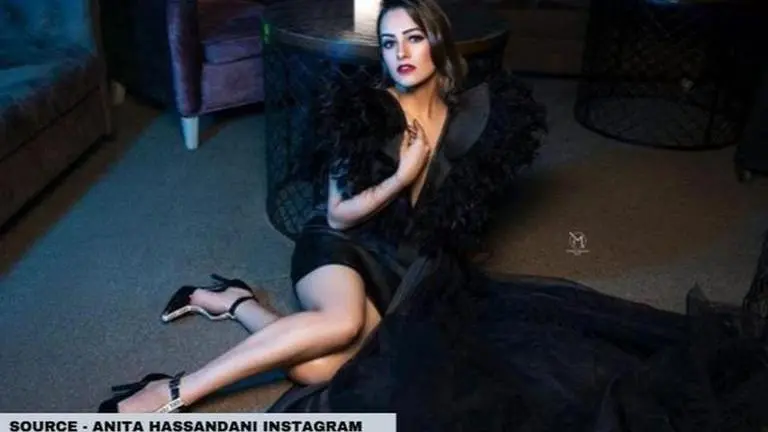 'Naagin' actor Anita Hassanandani's vast and trendy shoe collection you must check out Anita Hassanandani