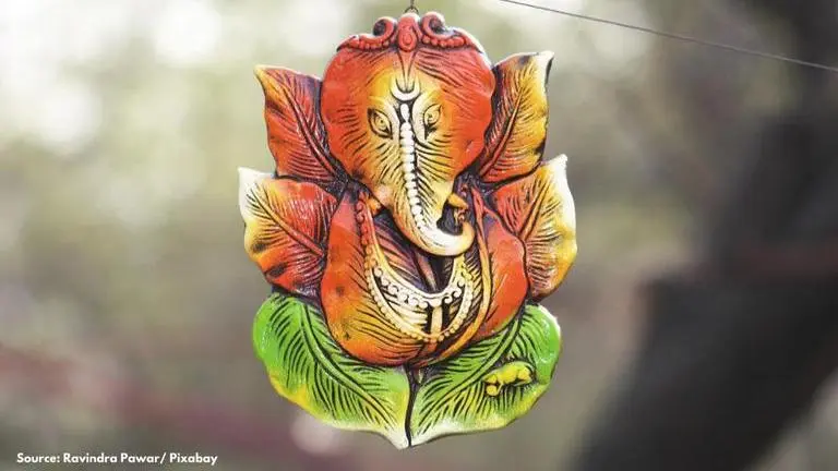 Vinayaka Chaturthi images to share with your friends and family Vinayaka chaturthi images