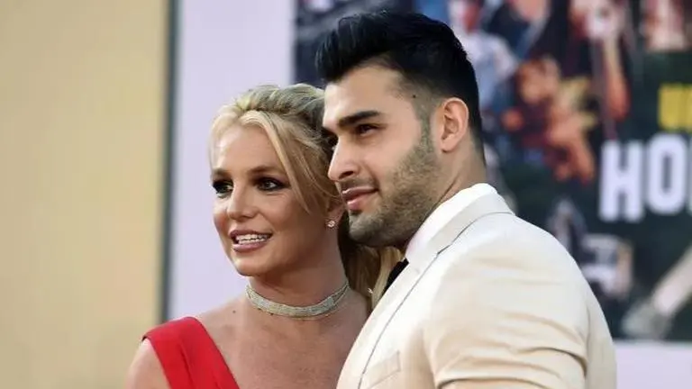 Britney Spears' anger issues has Sam Asghari 'worried', reports claim it's 'getting worse' Britney Spears