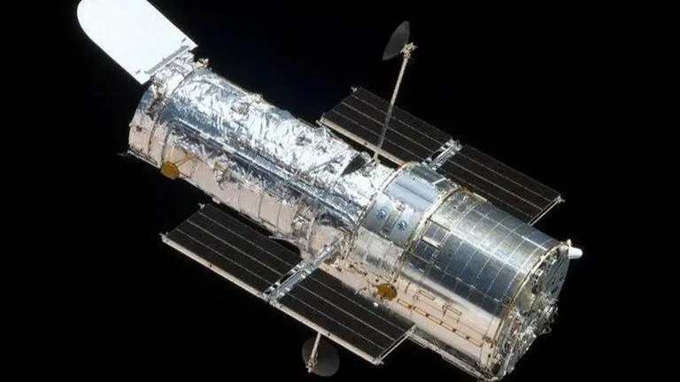 NASA, SpaceX team up to explore ways of increasing the Hubble telescope's lifespan NASA