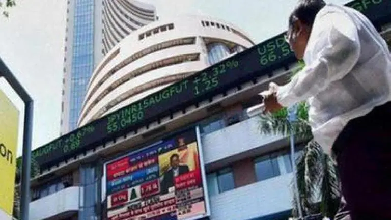 Sensex rallies over 300 pts in early trade; Nifty tops 11,400