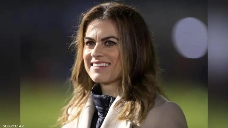 Leeds United slammed by netizens, social media team labelled 'sexist' for mocking pundit leeds united