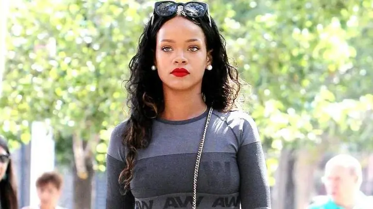 Rihanna makes huge donation to disabled, homeless veterans in LA: Report Rihanna