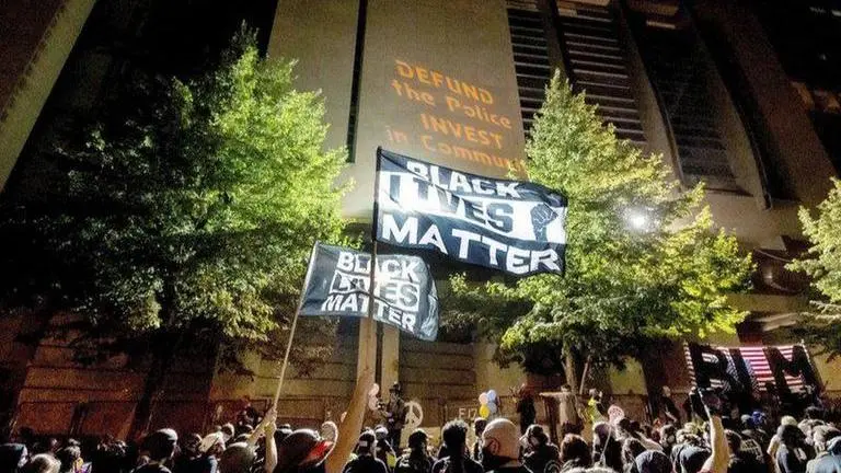 2 US buildings closed in Portland after threat received