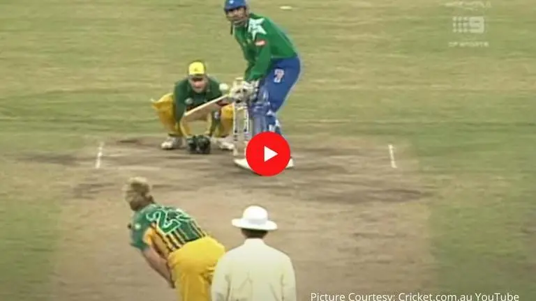 Shane Warne gets 'King of Spin' tribute in 50 best wickets on home soil video; Watch Shane Warne