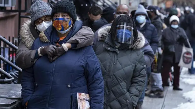 Tyler Perry, Clintons attend memorial for actor Cicely Tyson