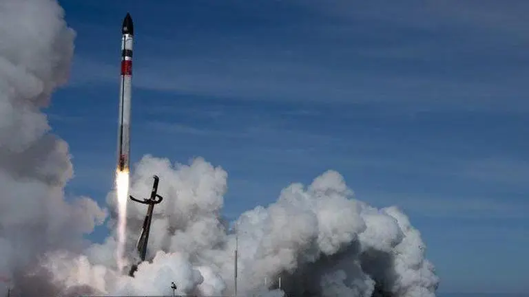 Rocket Lab catches freefalling rocket booster with helicopter in 1st ever historic launch Rocket Lab
