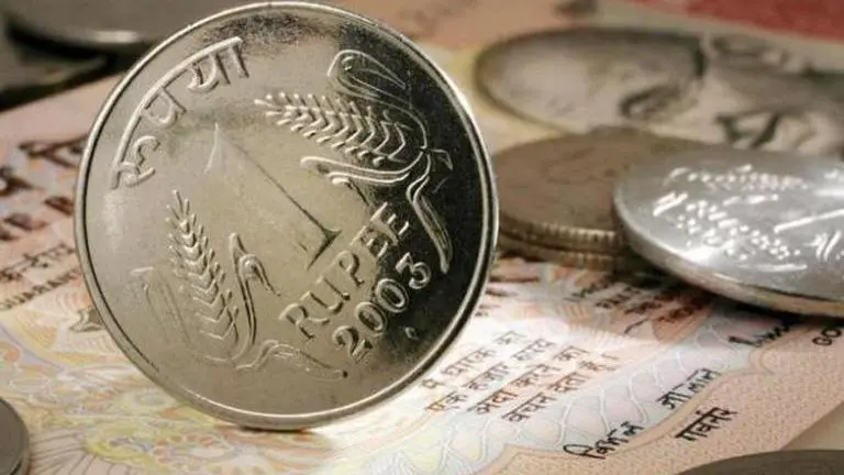 Rupee slips 12 paise to 74.93 against US dollar in early trade