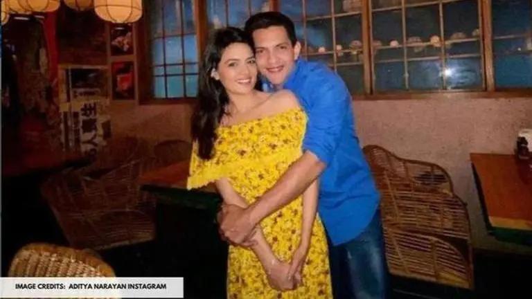 Aditya Narayan's first date with now wife Shweta was organised by his mother aditya narayan